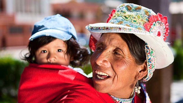 A woman and child in Arequipa.