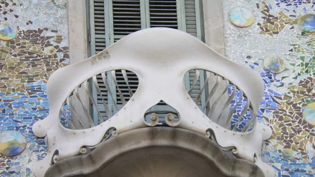Casa Batlo: There are no straight lines here; even the windows are curved, framing the Passeig de Gracia in an organic, natural way.