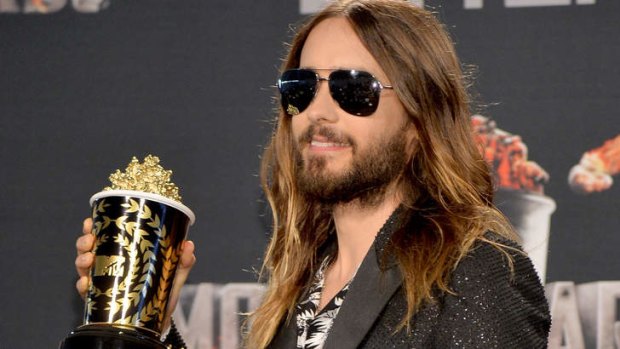 Jared Leto takes best on-screen transformation award at the 2014 MTV Movie Awards.