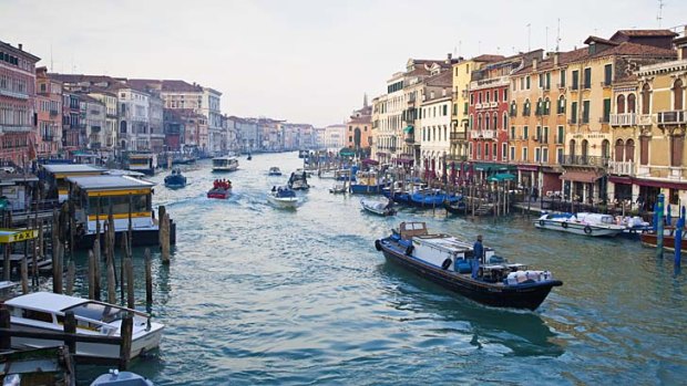 Floating world ... Venice peak hour.