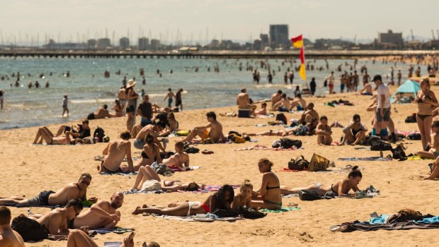 St Kilda beach has been closed after an unconfirmed shark sighting. 