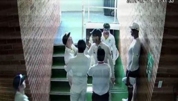 Australian vice-captain David Warner confronts South Africa's Quinton de Kock at Kingsmead.