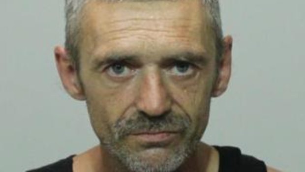 Registered sex offender Barry Dettman on run in Victoria
