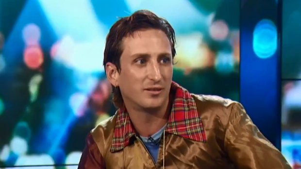 Kirin J Callinan discusses his ARIAs red carpet flash on The Project.