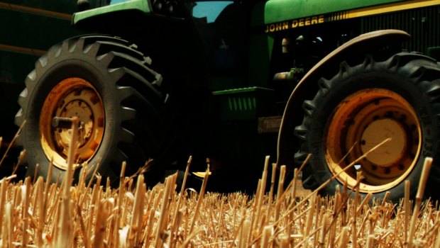 Australia's wheat crop is tipped to be the smallest in a decade.