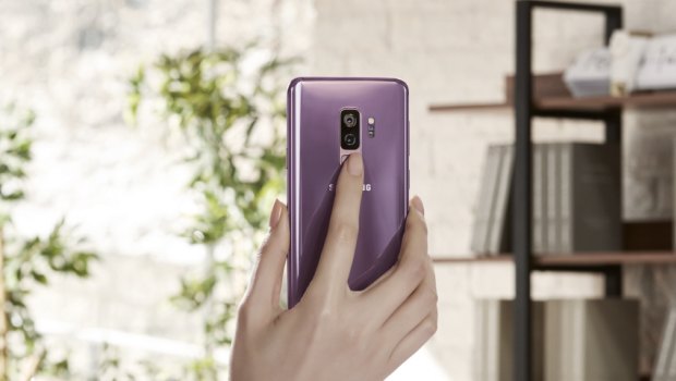 The Galaxy S9 has fixed the poor sensor placement of the 2017 model.