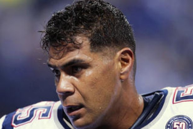 Junior Seau dead: Former NFL star dies at 43