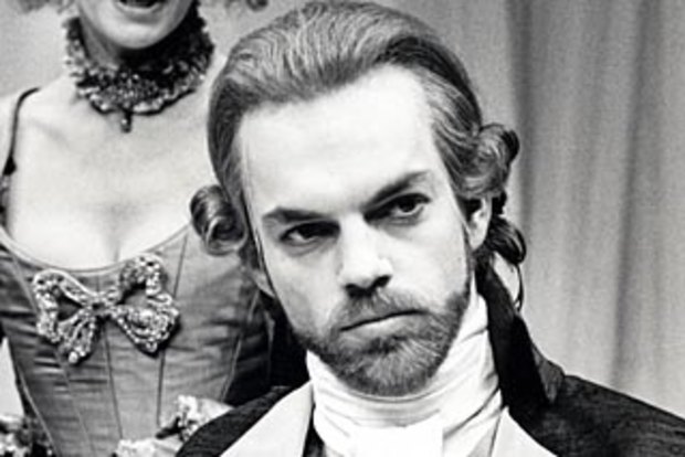 Elissa Blake: Hugo Weaving on Les Liaisons Dangereuses