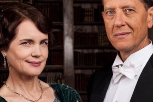 Downton Abbey Season 5 Trailer Steamy Bedroom Antics Glimpsed
