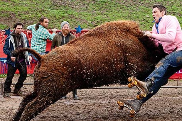 Johnny Knoxville Bull - Johnny Knoxville Has Lived One Gnarly Life