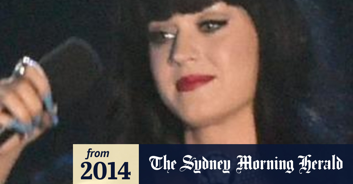 New tour footage of Katy Perry at age 17: 'I'm pretty conceited'