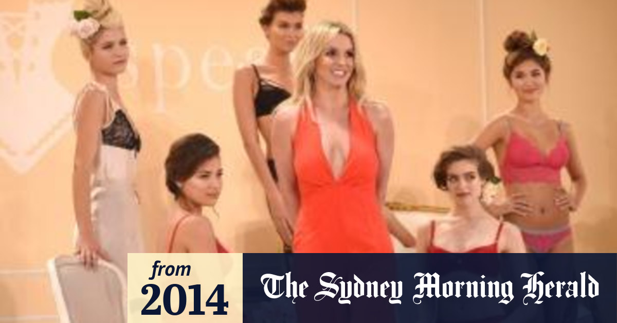 Britney Spears Reveals Her Underwear At New York Fashion Week