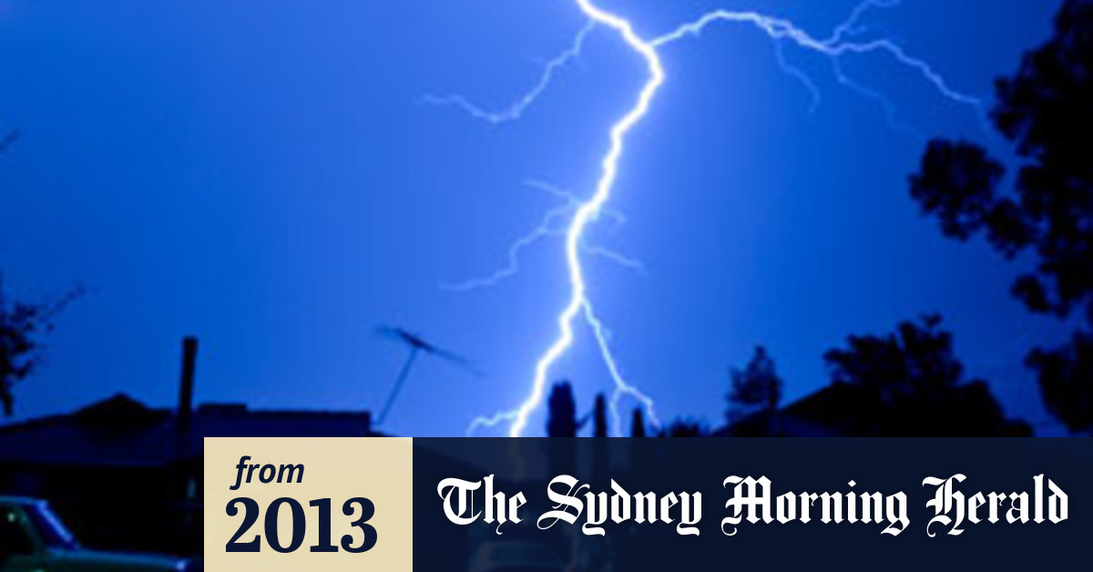 Storm leaves a trail of damage through Melbourne