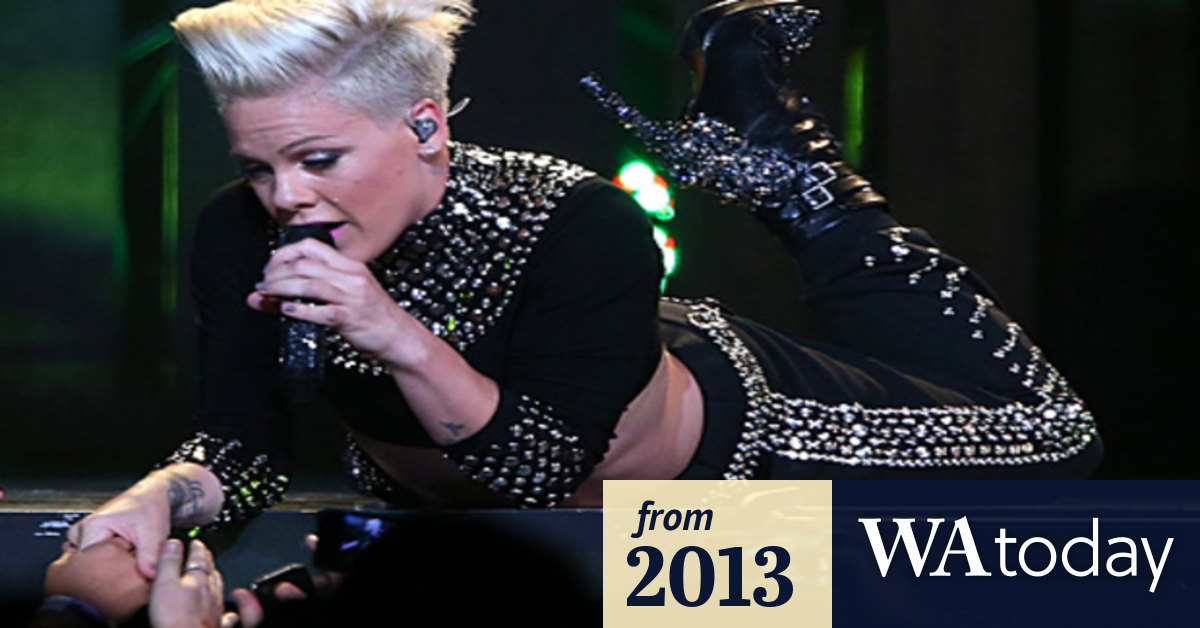 Beats lipsyncing Pink's first Australian show a triumph
