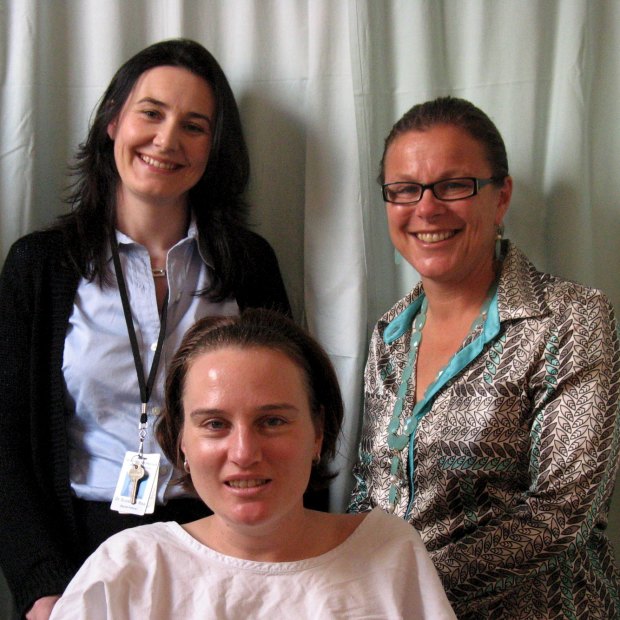 Banham with burns specialists, professors Suzanne Rea and Fiona Wood, at Royal Perth Hospital after the accident.