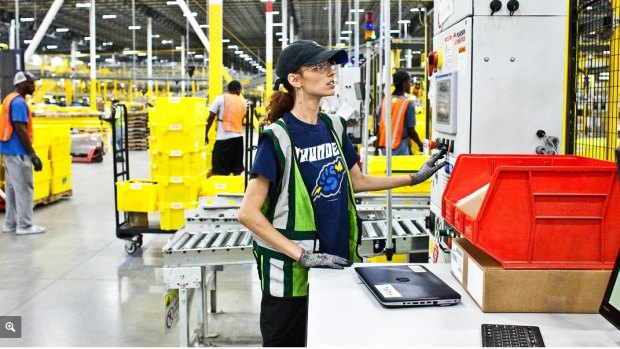 Amazon best sale robot workers