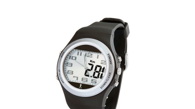 Analogue watch with on sale pedometer