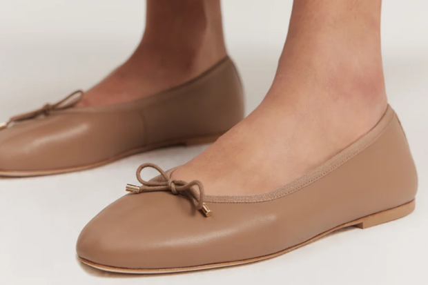 Country Road cream flats