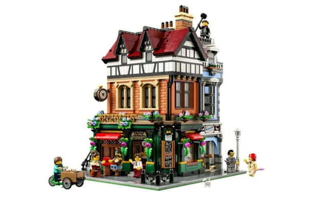 Lego Kennedy Cherrington