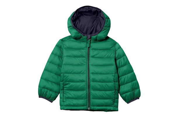 Amazon Essentials Boys’ Lightweight Water-Resistant Packable Hooded Puffer Jacket.