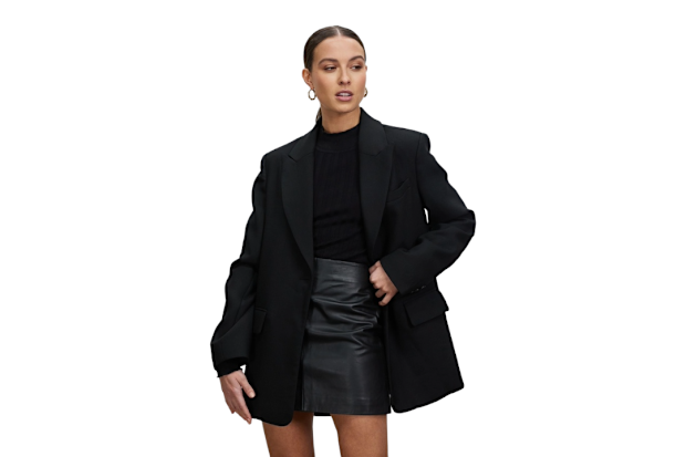 Minima Esenciales Fable Oversized Blazer.