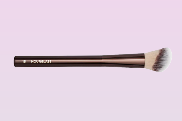 Hourglass No. 15 Blush Brush.