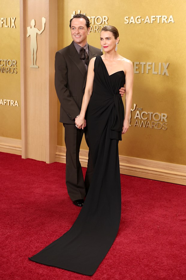 Keri Russell and Matthew Rhys attend the 32nd Annual Actor Awards at Shrine Auditorium and Expo Hall on March 01, 2026 in Los Angeles, California.  