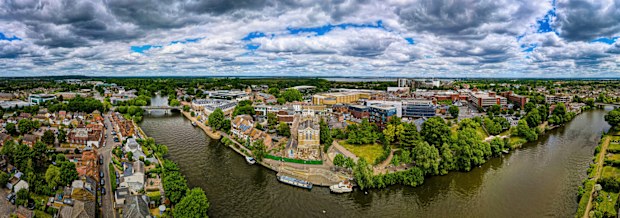 Staines-upon-Thames, a town on the left bank of the River Thames in Surrey, England.