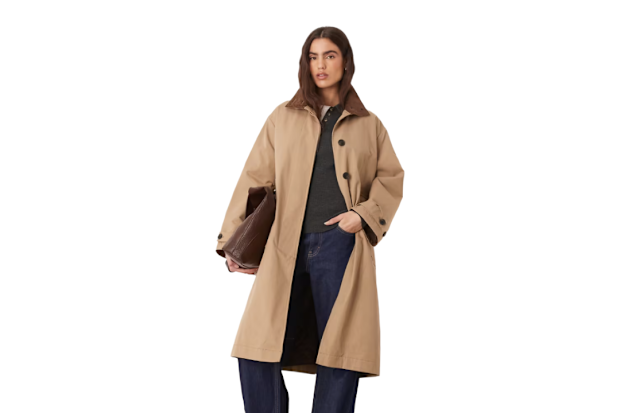 JJXX Trench Coat in Beige.