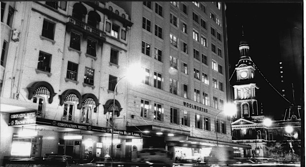 Coronation hotel (and another S.C.C. property, the town hall, woolworths). June 09, 1992. (Photo by Andrew Taylor/Fairfax Media).