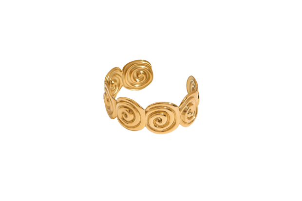 May-I Hollis Shell Cuff Bracelet 18K Gold.