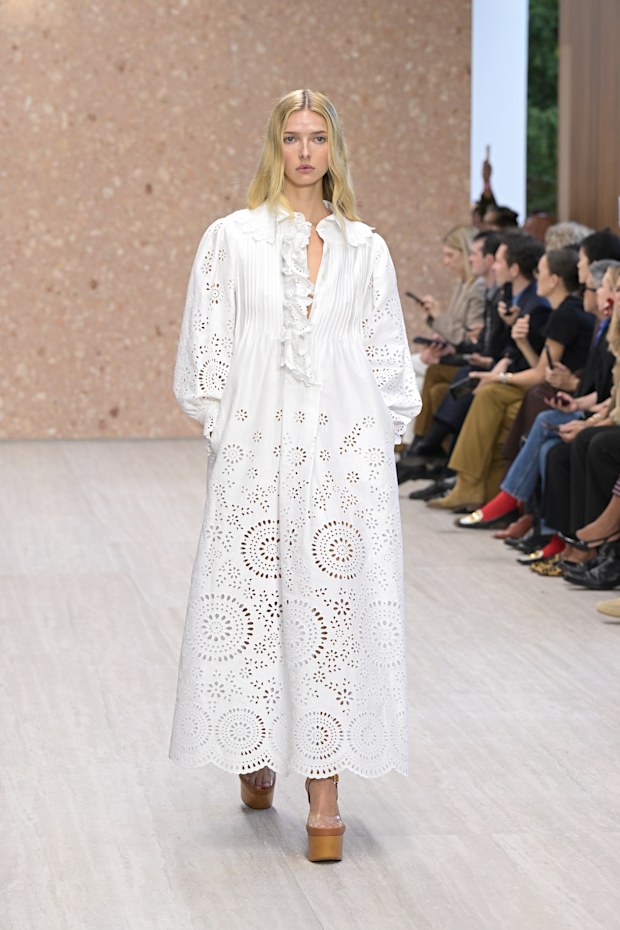 Apple Martin walks the runway during the Chloé Womenswear Spring/Summer 2027 show as part of Paris Fashion Week on October 01, 2026 in Paris, France.