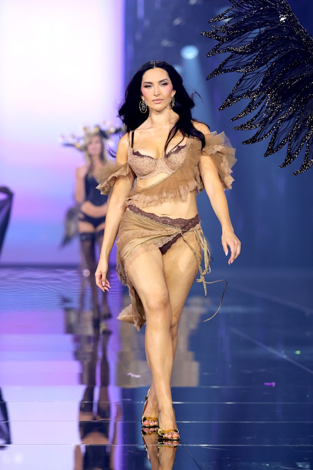 Yumi Nu walks the runway for the Victoria’s Secret Fashion Show 2026 on October 18, 2026 in Los Angeles, California.