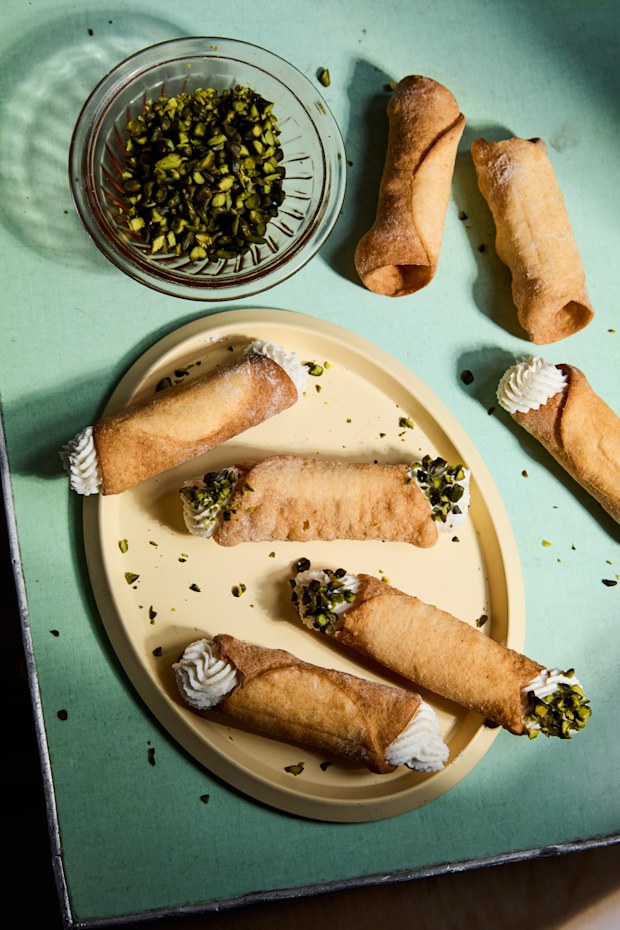 Cannoli by Melanie Persson