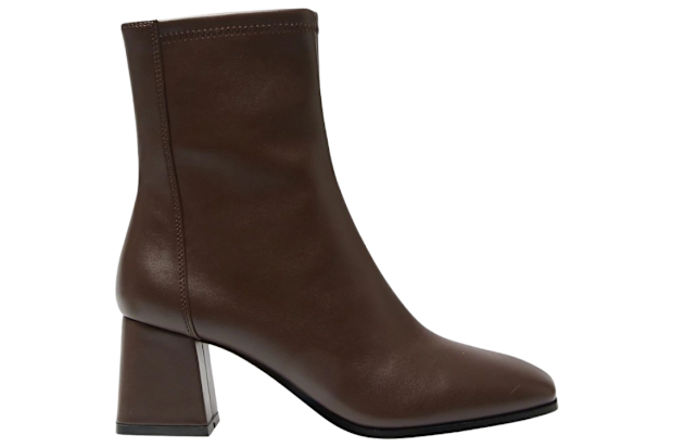 Hampton Boots in Chocolate Stretch