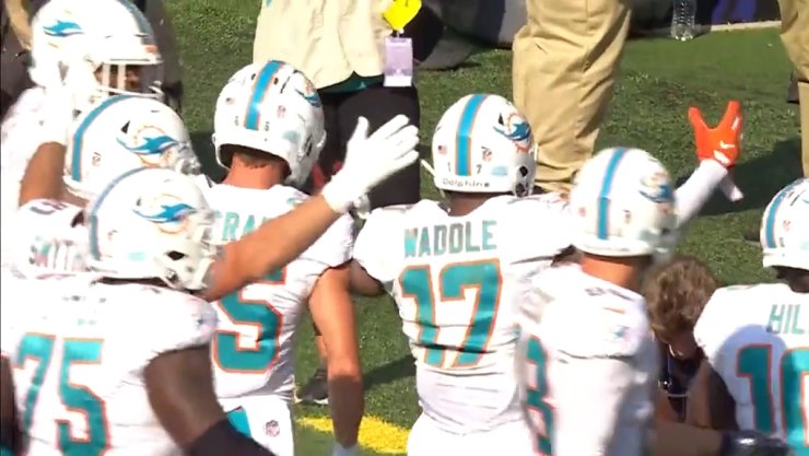 Dolphins stun Ravens with fourth quarter comeback