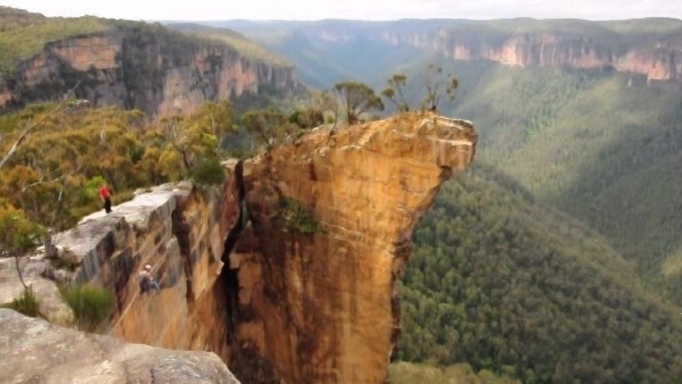 Man Dies In Blue Mountains After Hitting Ledge While Swinging From Hanging Rock