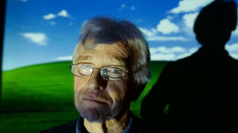 The Story behind the Famous Windows XP Desktop Background