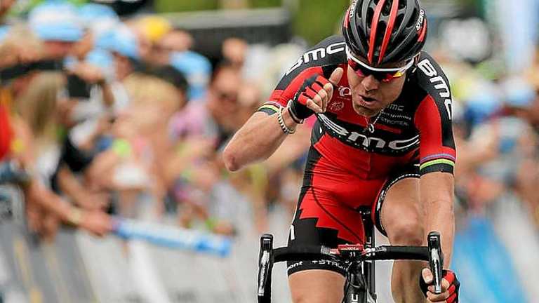 Cadel Evans destroys field in Tour Down Under