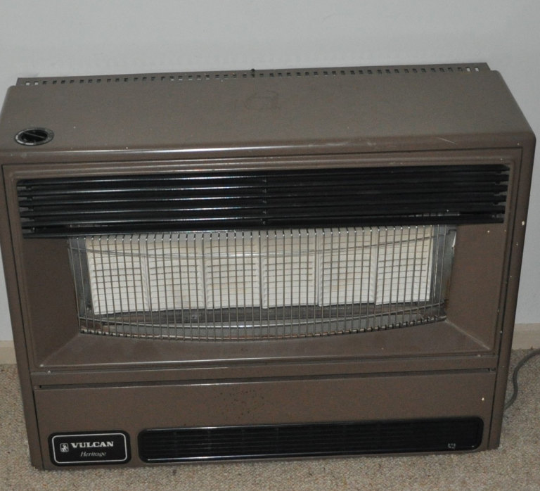 Watchdog tells Victorians to switch off potentially deadly gas heaters