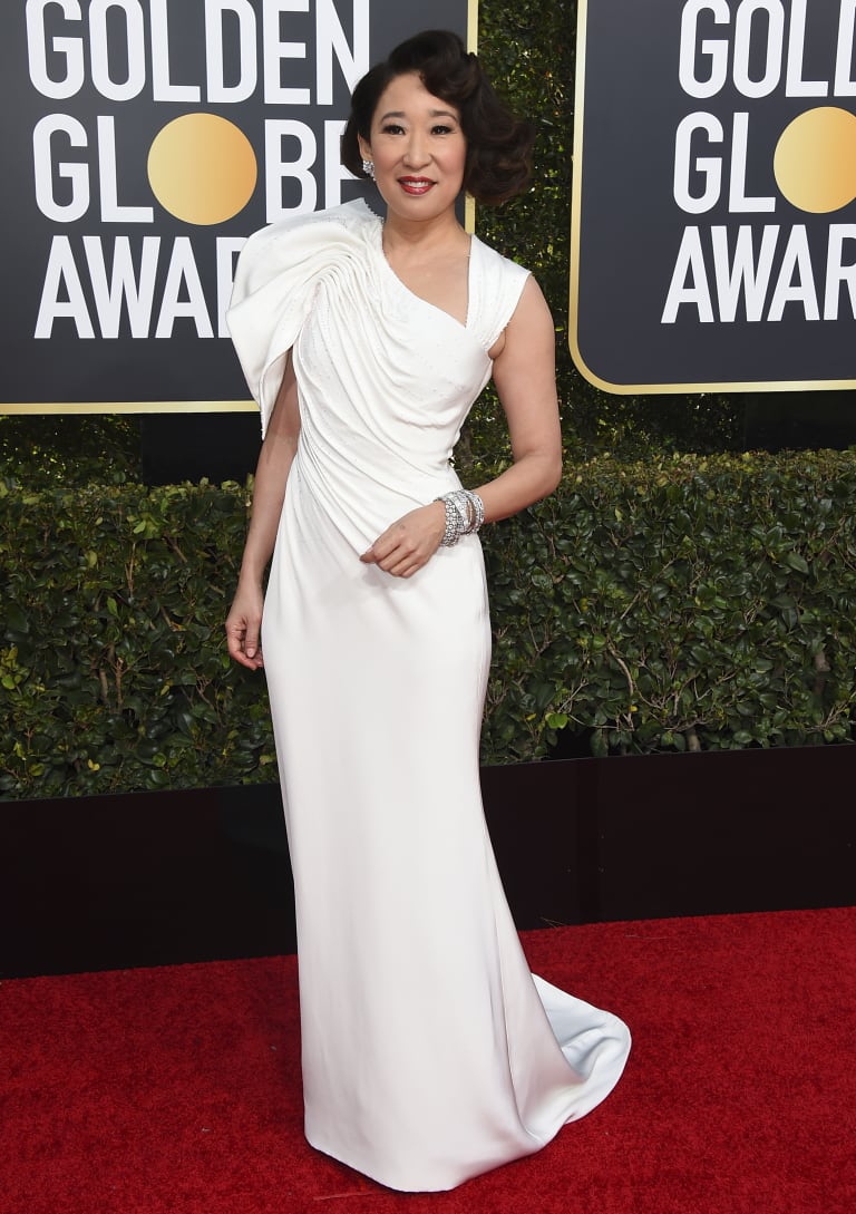 Sandra Oh Arrives on the Golden Globes red carpet