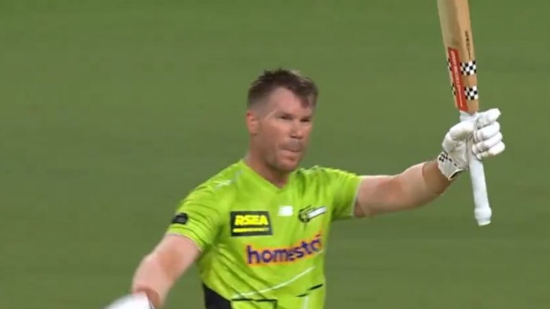 Warner brings up Big Bash centry
