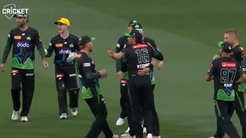 Video: Strikers suffer horror collapse