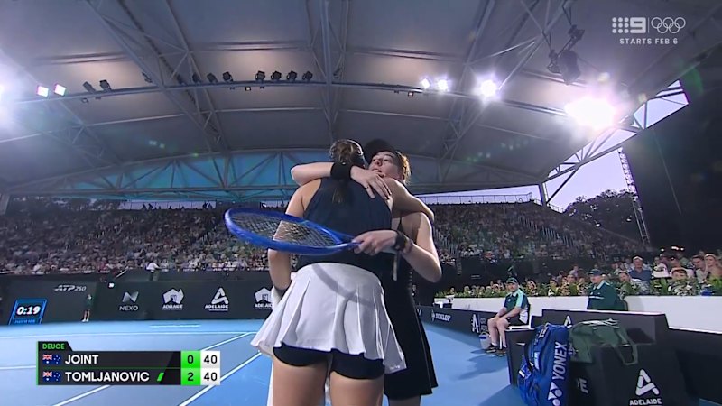 Tomljanović retires against Maya Joint