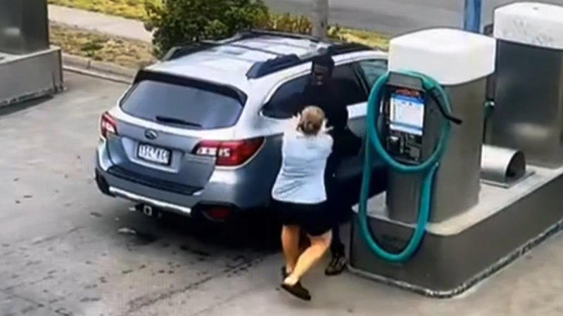 Video: Man charged after assault and attempted carjacking in Melbourne