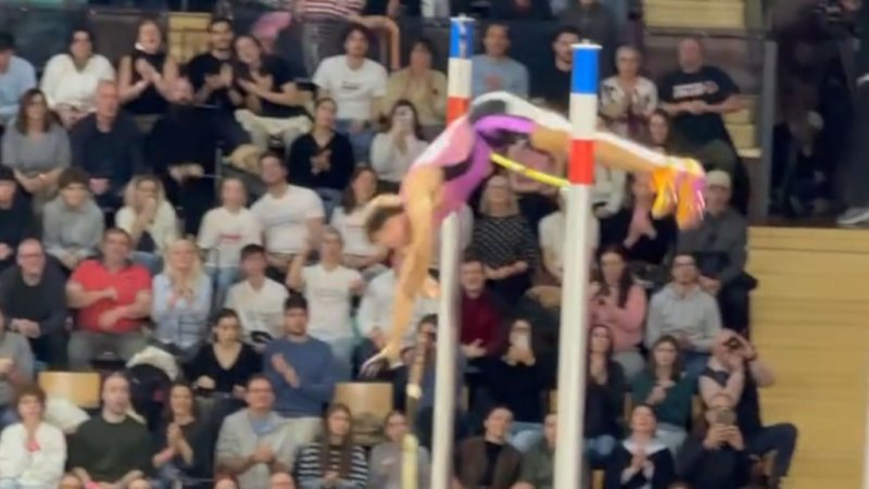 Pole vault star joins six-metre club