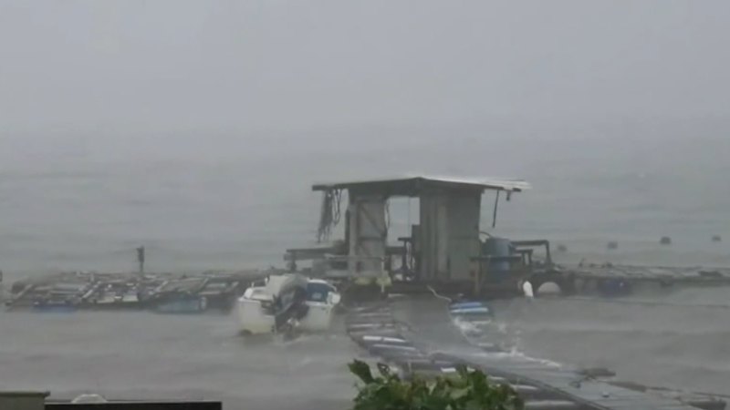 North Queensland community told to prepare for destructive weather