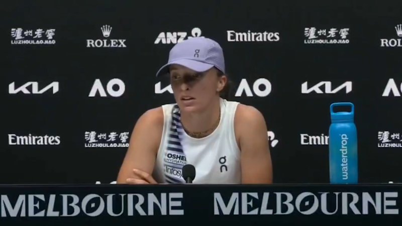 World No.2 calls for more privacy