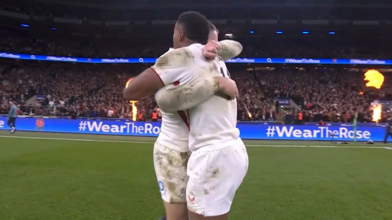 All Blacks self destruct at Twickenham
