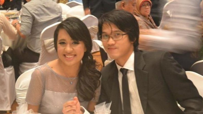 Missing Malaysia Airlines Pilot Terribly Upset By Marriage Break Up